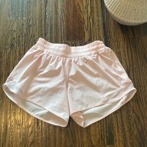 Lululemon Hotty Hot LR shorts size 6- 4” inseam, strawberry 🍓 milkshake color